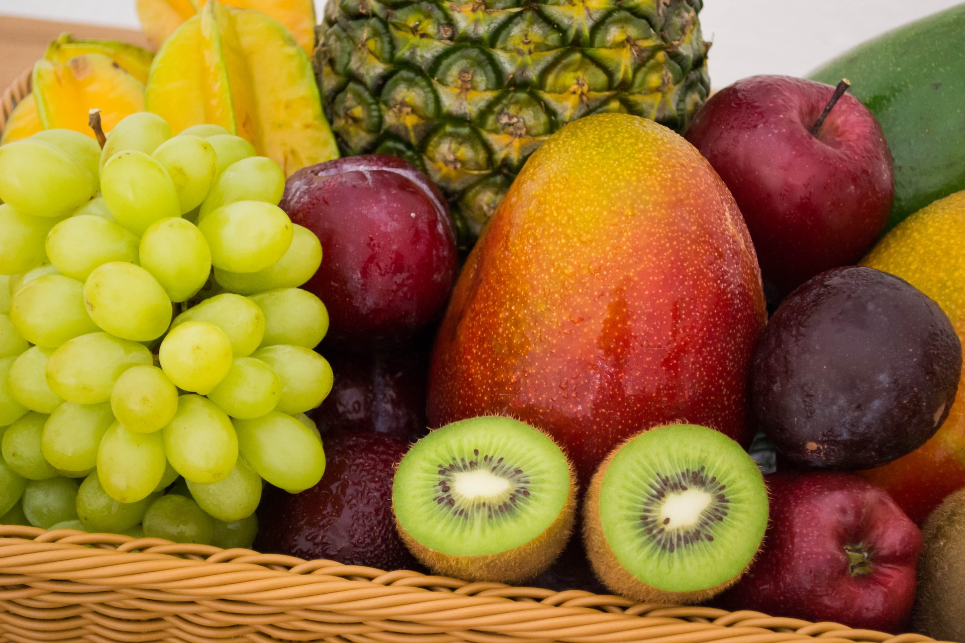 Manfaat Luar Biasa dari Konsumsi Buah-Buahan: Rahasia Kesehatan dan Vitalitas